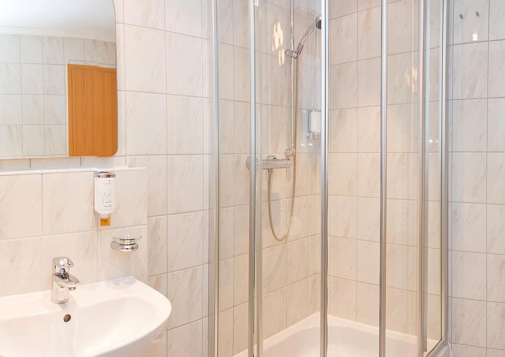 Hotel Arkade レバークーゼン 部屋 写真